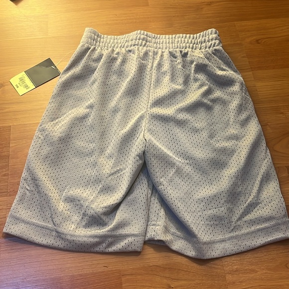 Nwt Xersion grey athletic shorts XS 6/7 - Picture 4 of 5